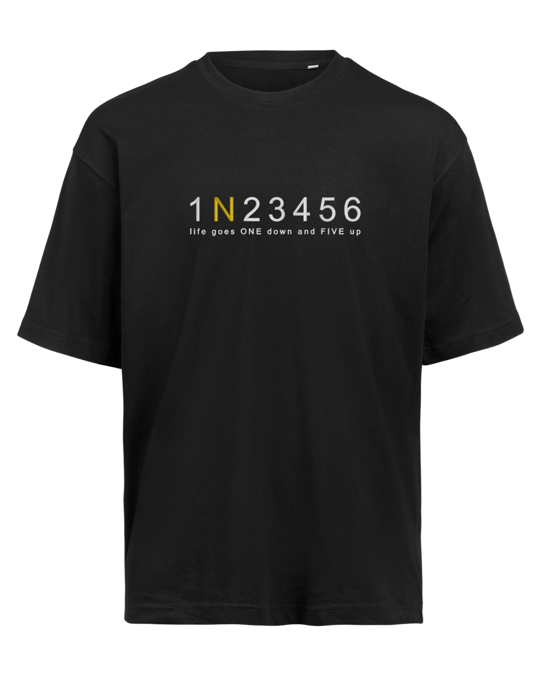 1N23456 T-Shirt Schwarz, N in Gold – bestickt von MachineMadness